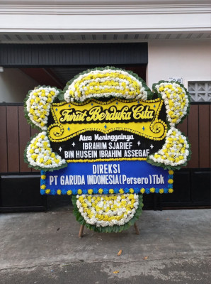 Papan Bunga Duka di Gunung Purei